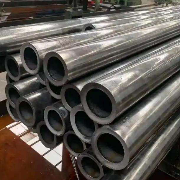 山東精密無(wú)縫鋼管加工